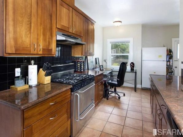 130 Collins St, listing photo 6