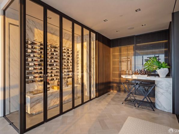 181 Fremont St #Penthouse 70, listing photo 25