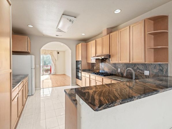1383 Bacon St, listing photo 22