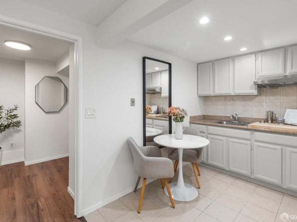 515 Head St, listing photo 23