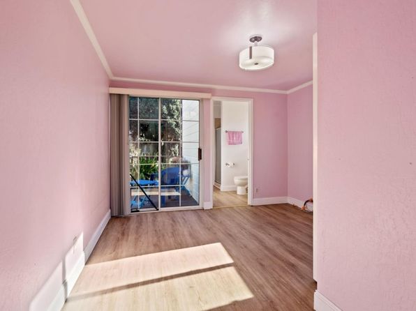 631 London St, listing photo 47