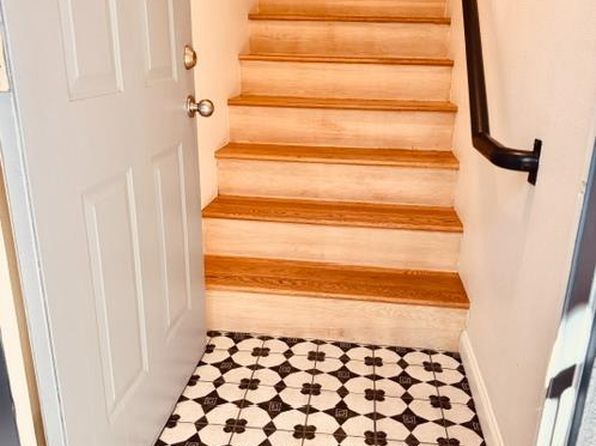 216 Putnam St, listing photo 43