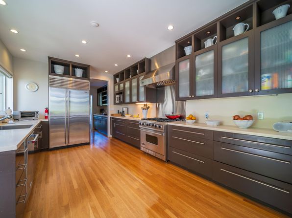 3074 Pacific Ave, listing photo 4
