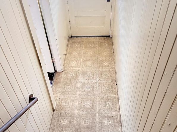 32 Laura St, listing photo 19