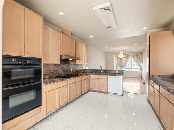 1383 Bacon St, listing photo 21