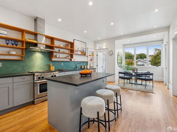 15 Heyman Ave, listing photo 6
