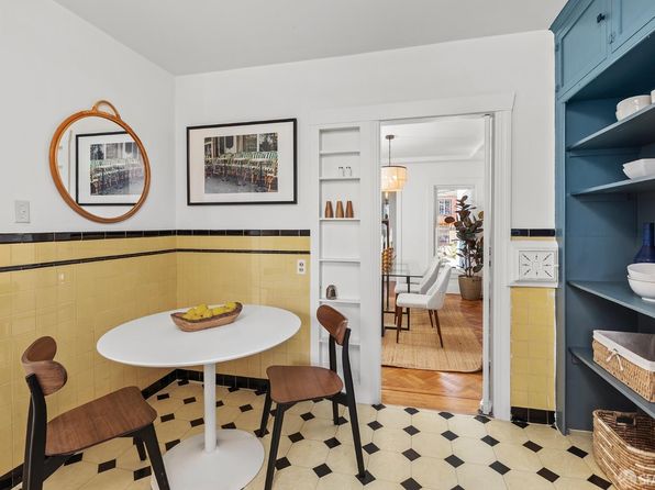 542 Head St, listing photo 11