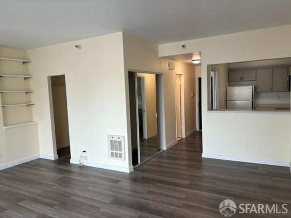 1 Daniel Burnham Ct APT 617, listing photo 3