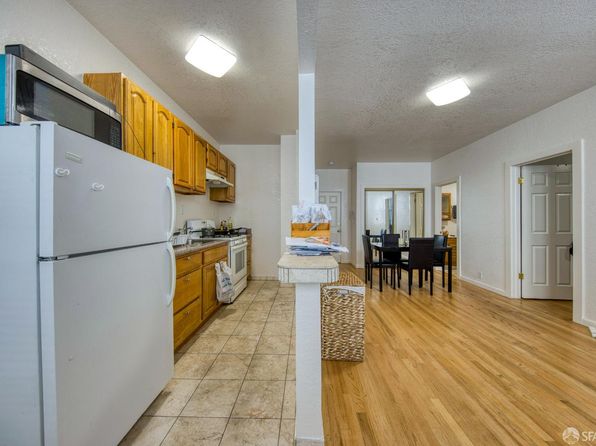 574 3rd St, listing photo 22