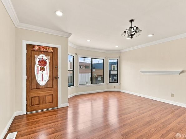 57 Cassandra Ct, listing photo 4