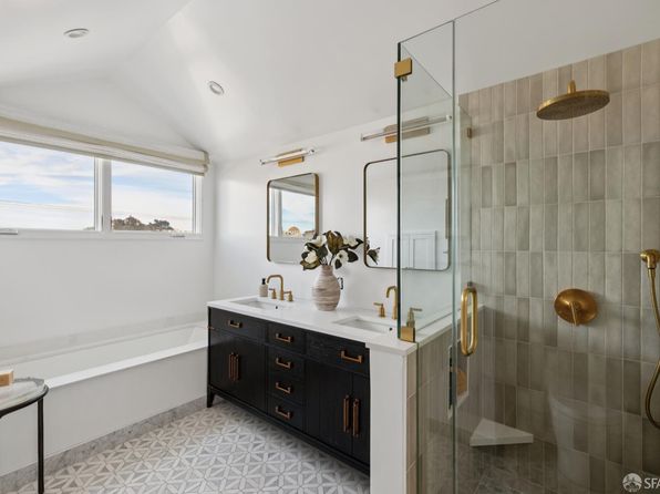 323 7th Ave, listing photo 33