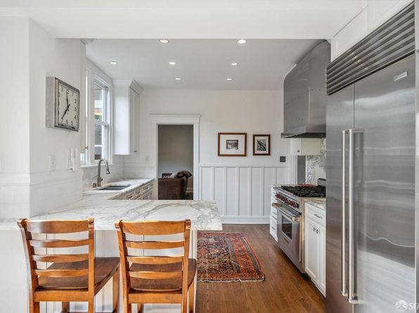 2401 Green St, listing photo 16