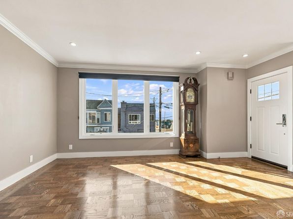 2300 45th Ave, listing photo 4