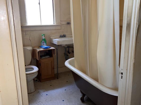 32 Laura St, listing photo 12