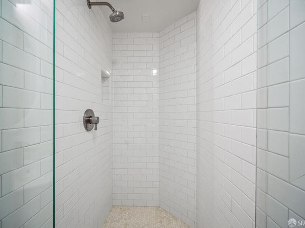 2401 Green St, listing photo 46