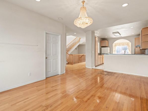 1383 Bacon St, listing photo 24
