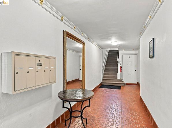 147 Day St APT 3, listing photo 30