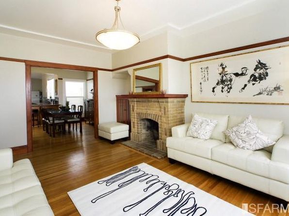 130 Collins St, listing photo 2