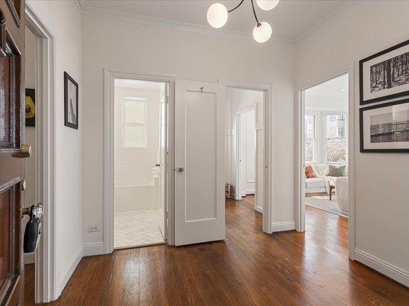 1990 Green St APT 107, listing photo 9