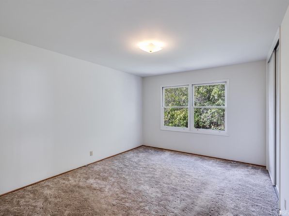 10 Olympia Way, listing photo 16
