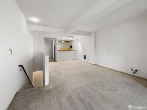 601 Van Ness Ave APT 71, listing photo 8