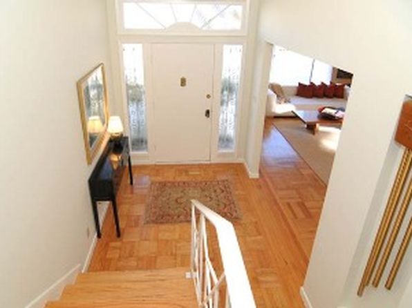 261 Morningside Dr, listing photo 4