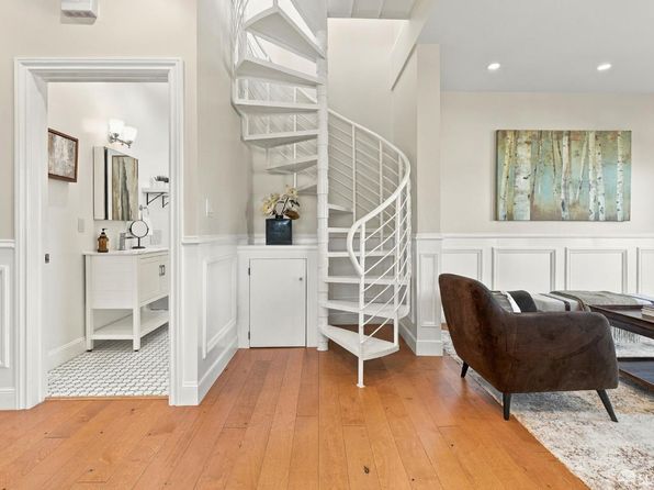224 Dwight St, listing photo 17