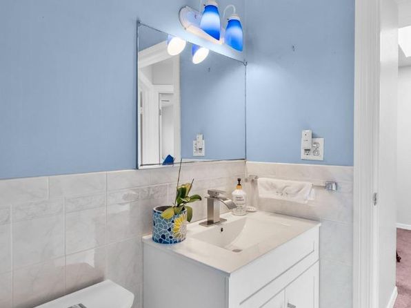 230 Curtis St, listing photo 24