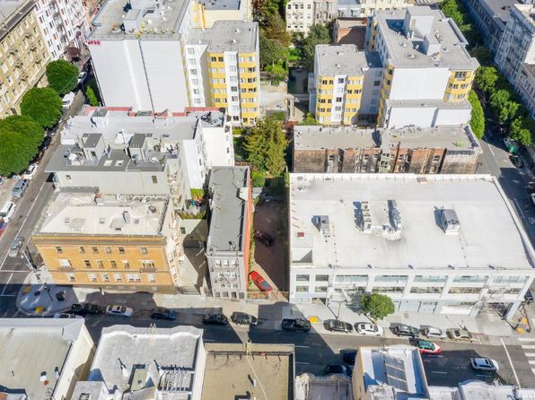 736 Hyde St, listing photo 8