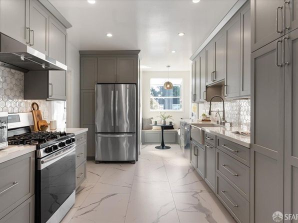 571 Munich St, listing photo 6