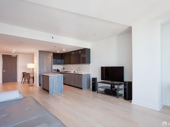 338 Main St Unit 28D, listing photo 2