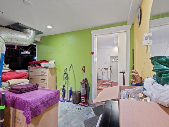 631 London St, listing photo 24