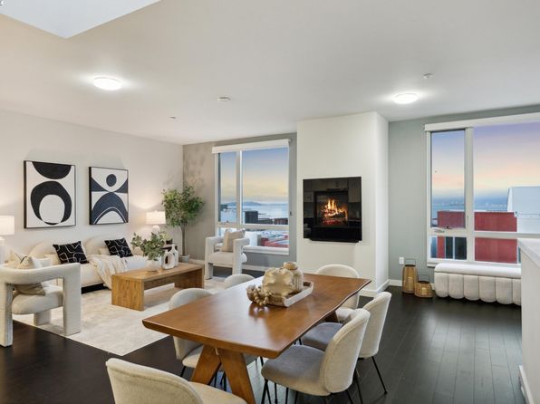 555 Innes Ave #411, listing photo 1
