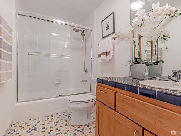 236 Clara St APT 6, listing photo 11