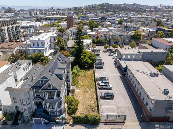 437 Capp St, listing photo 4