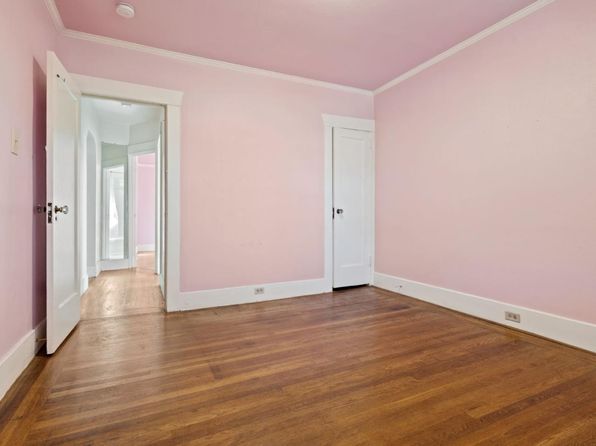 631 London St, listing photo 38
