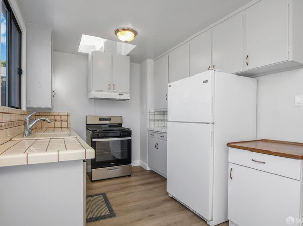 17 Lapham Way, listing photo 16