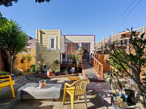 631 London St, listing photo 45