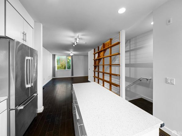 Listing photo of 263 Friedell St