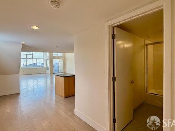 360 10th St APT 3, listing photo 10
