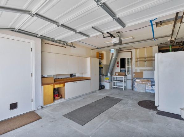 230 Curtis St, listing photo 58