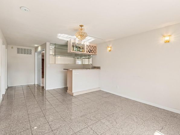 1383 Bacon St, listing photo 7