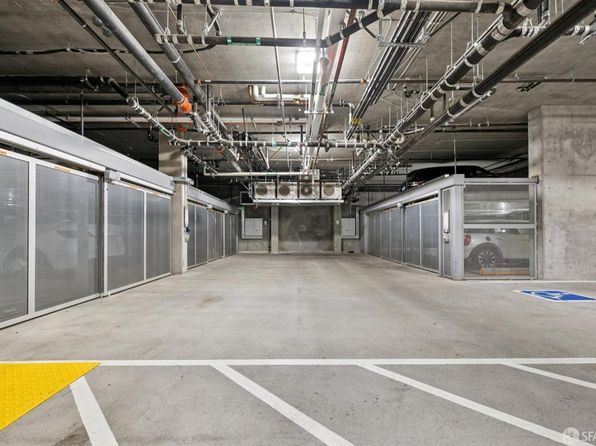 1598 Bay St Unit 104, listing photo 32