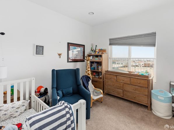 4501 Irving St, listing photo 29