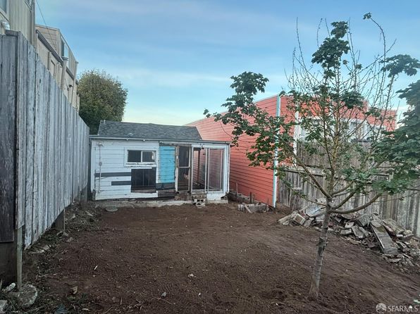 107 Dwight St, listing photo 13