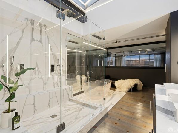 9 Bernice St, listing photo 10