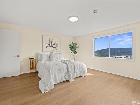 435 Wilde Ave, listing photo 25
