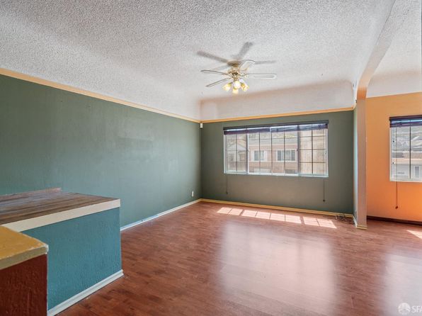 1224 Egbert Avenue, listing photo 7
