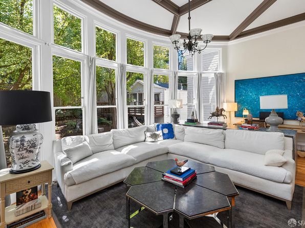 250 Douglass St, listing photo 32