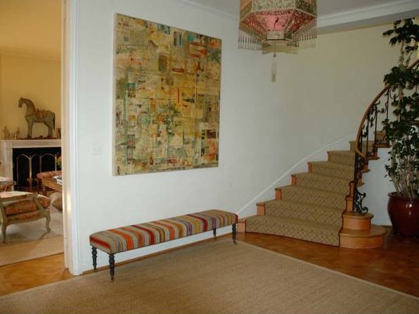 223 Spruce St, listing photo 3